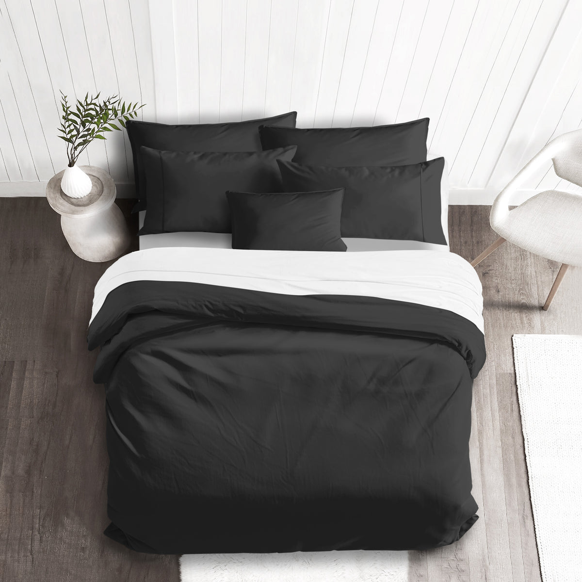 Everleigh Black Duvet Cover Set
