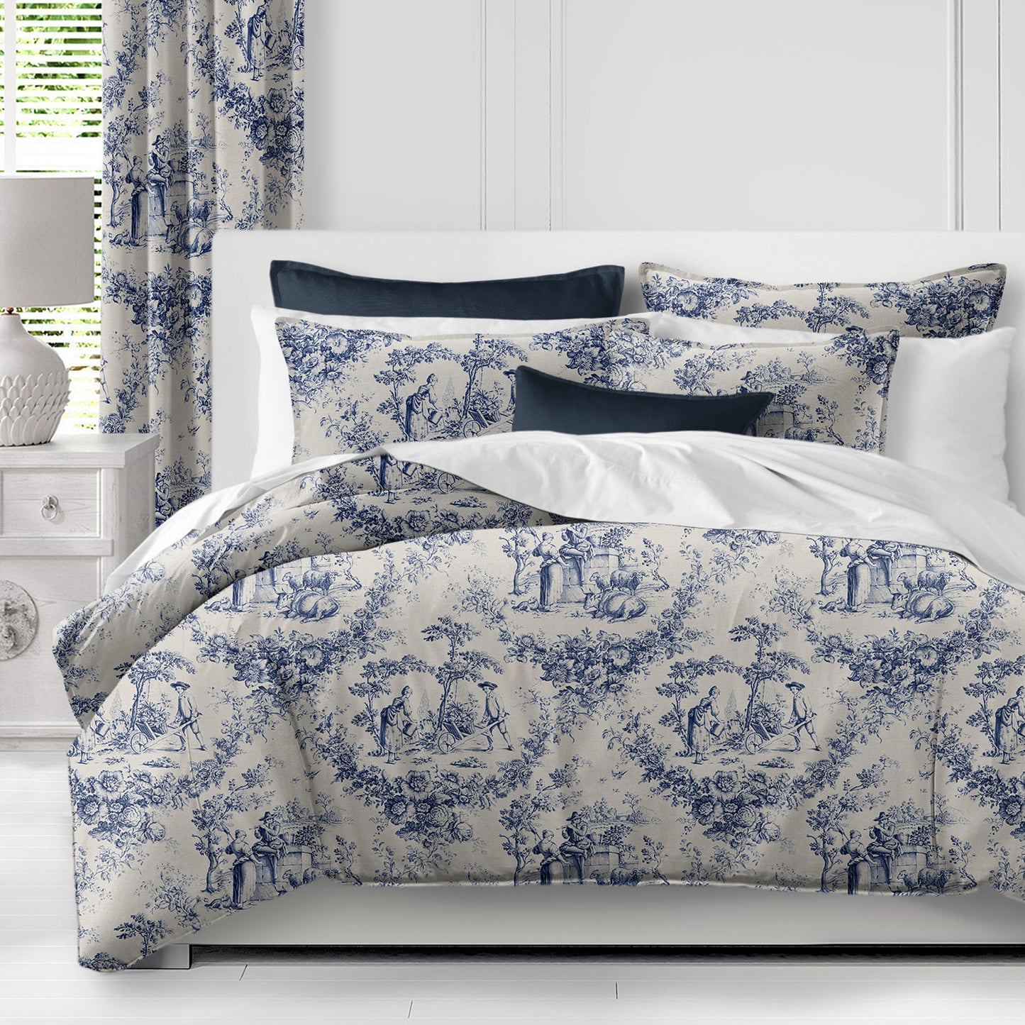 Mason Navy Comforter Set
