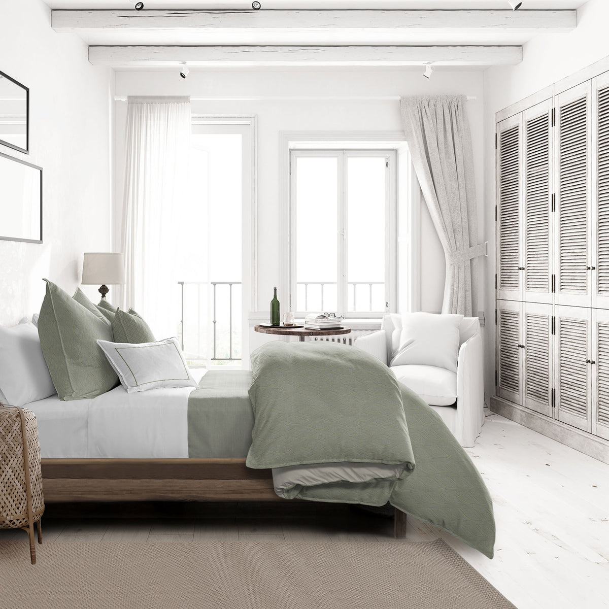Rania Meadow Coverlet Set