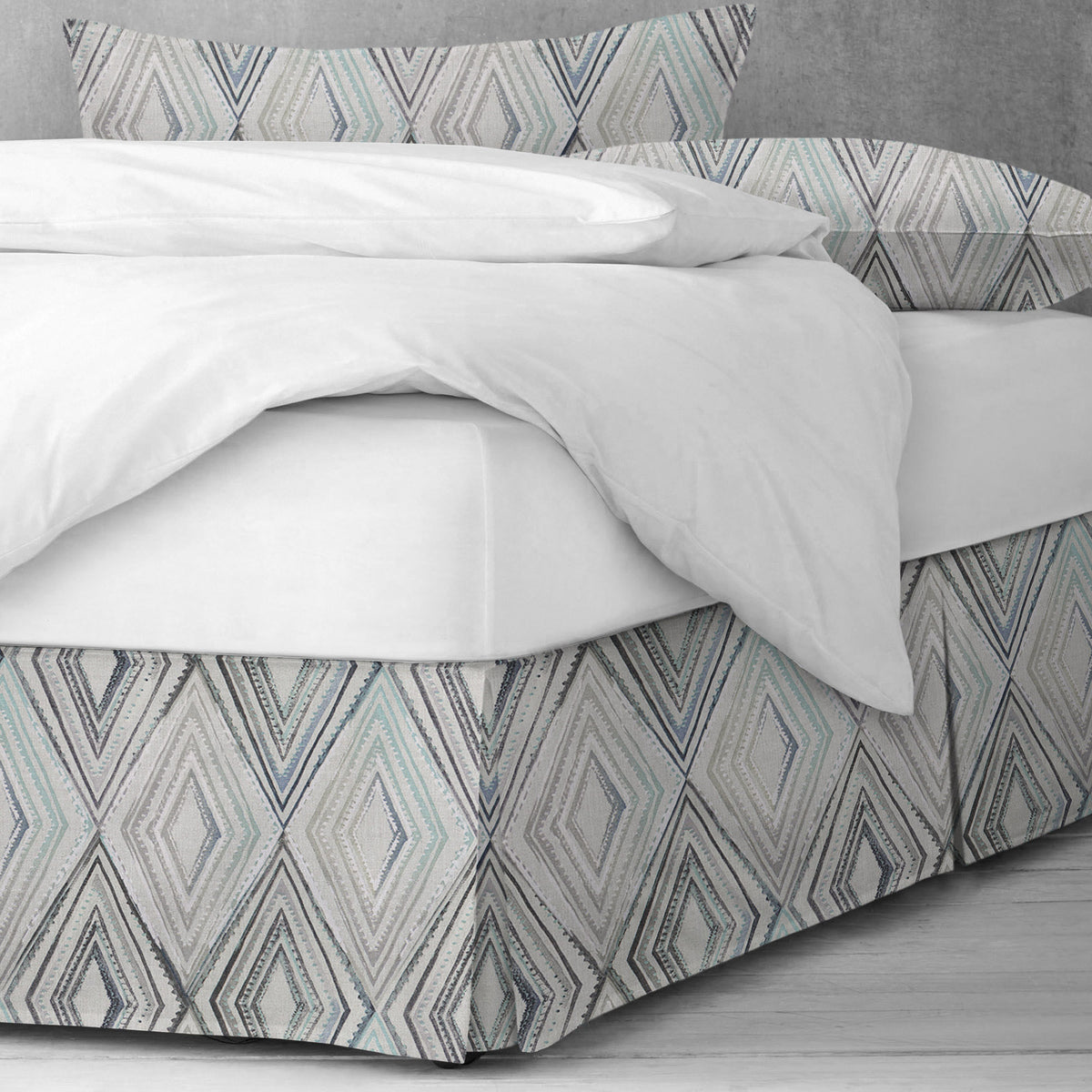 Sloane Seabreeze-Ivory Bedskirt