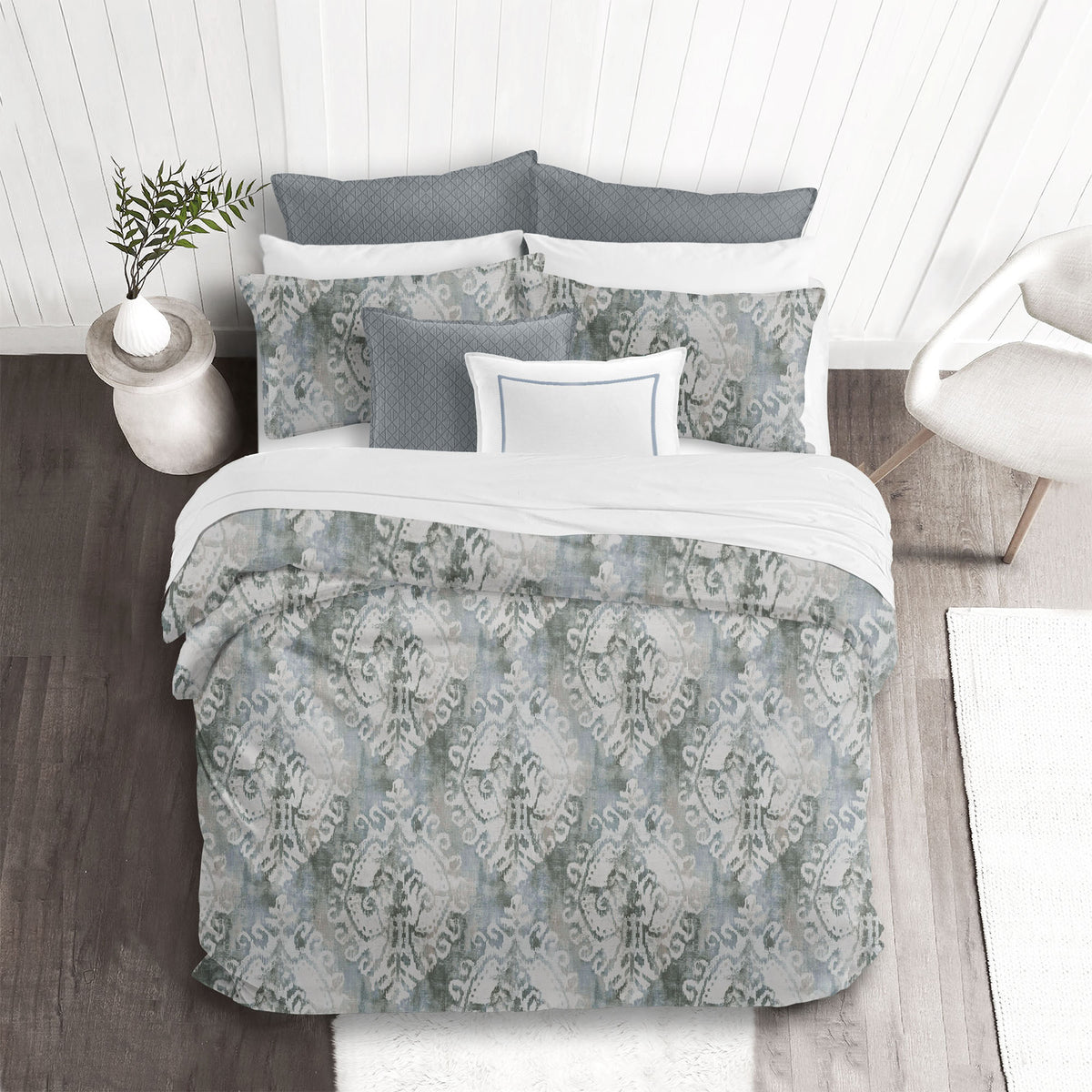 Thorton Cindersmoke Duvet Cover Set