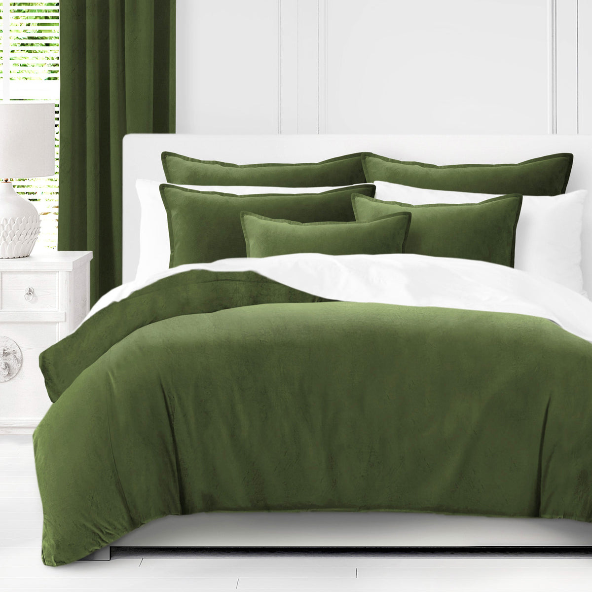 Vanessa Aloe Comforter Set